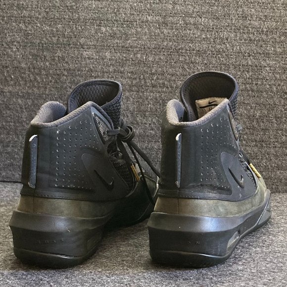 Nike Dangeruss Wilson 1 Shoes Russell Wilson Signature Shoes Release 2018 main image 4